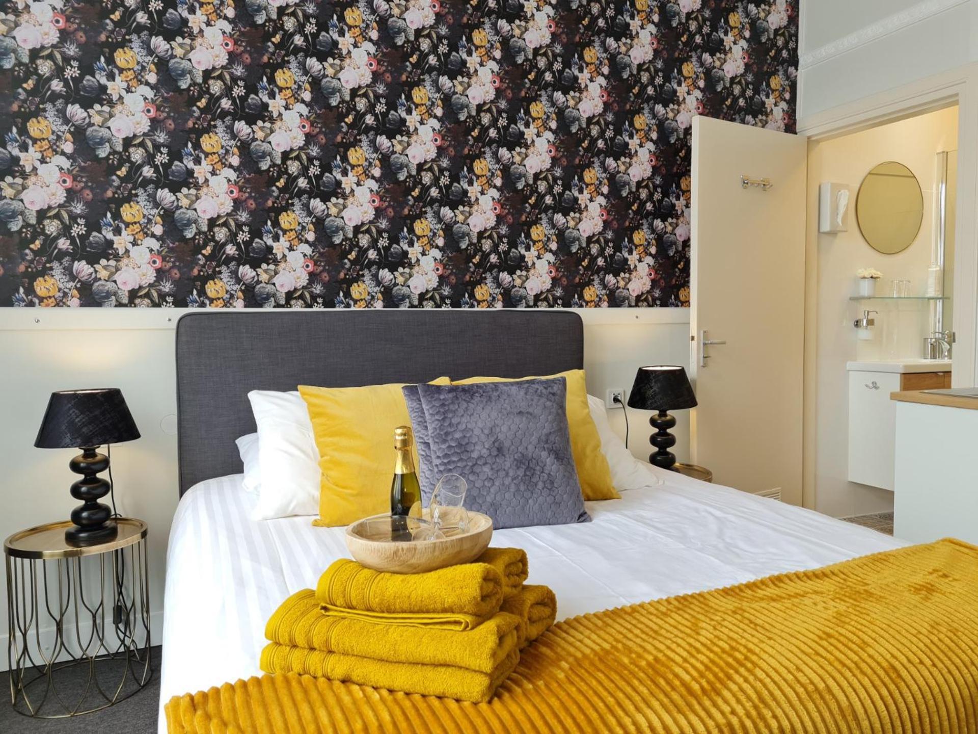 Hotel 'T Witte Huys Scheveningen Гаага Экстерьер фото