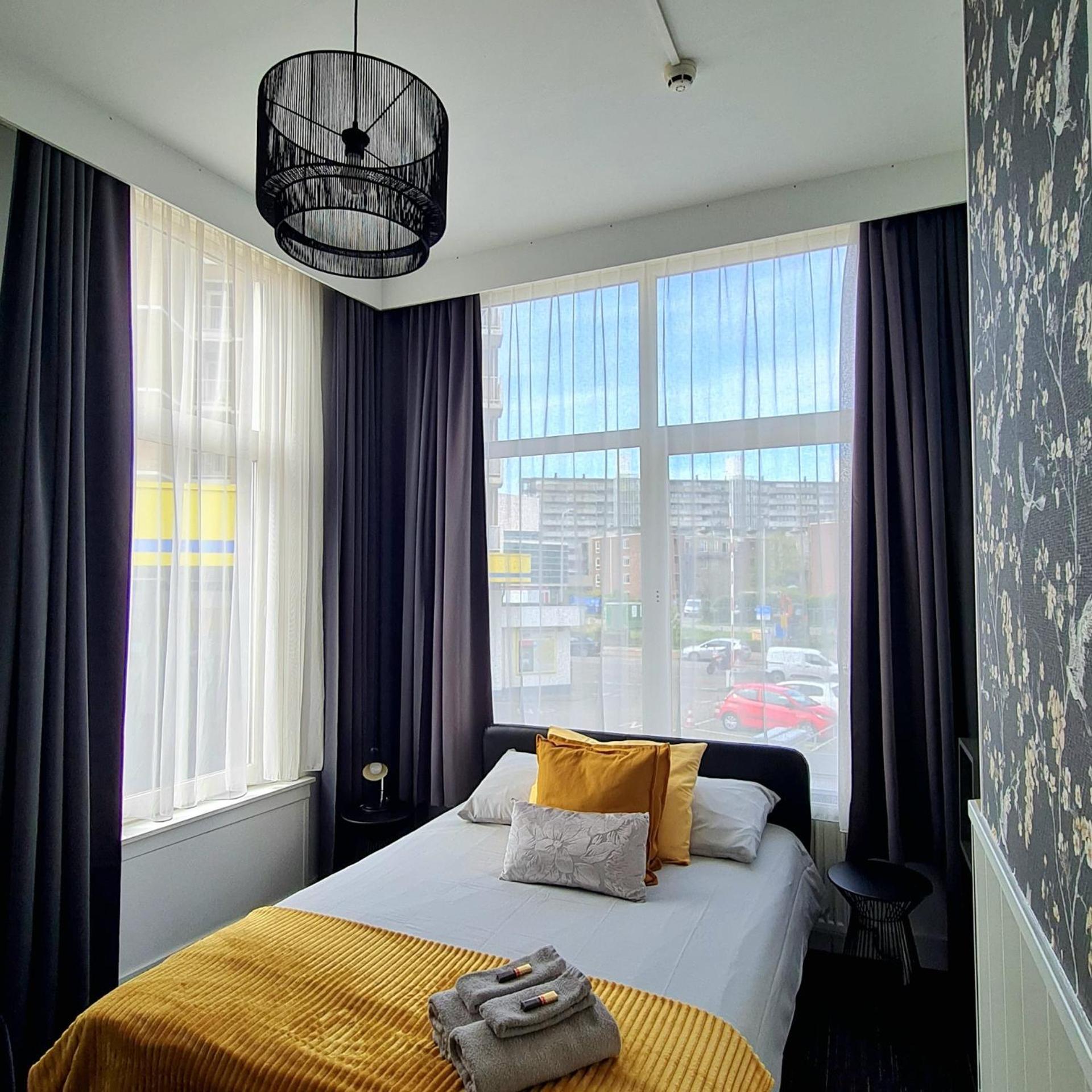 Hotel 'T Witte Huys Scheveningen Гаага Экстерьер фото